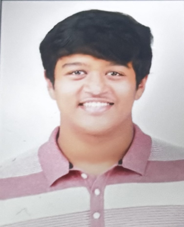 21 Daksh Gada